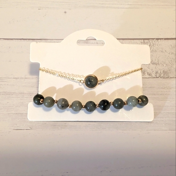 NWT Labradorite Layered bracelet set Gold & Labradorite Set - Picture 2 of 6